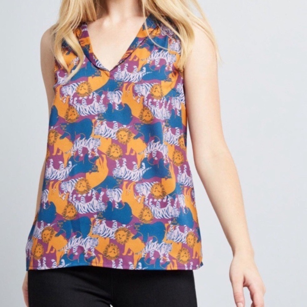 ModCloth Lions and Tigers‎ sleeveless blouse XS novelty animal safari zoo career